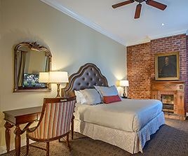 Hotel Provincial Guest Suite